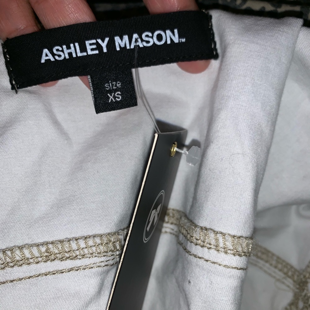 ASHLEY MASON DISTRESSED‎ ANIMAL PRINT JACKET - Picture 7 of 7